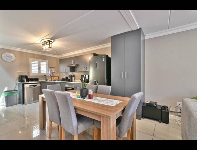 3 BEDROOM APARTMENT FOR SALE IN FERNDALE